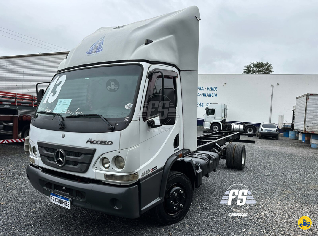 CAMINHAO MERCEDES-BENZ MB 815 Chassis Toco 4x2 FS Caminhões PIEDADE SÃO PAULO SP